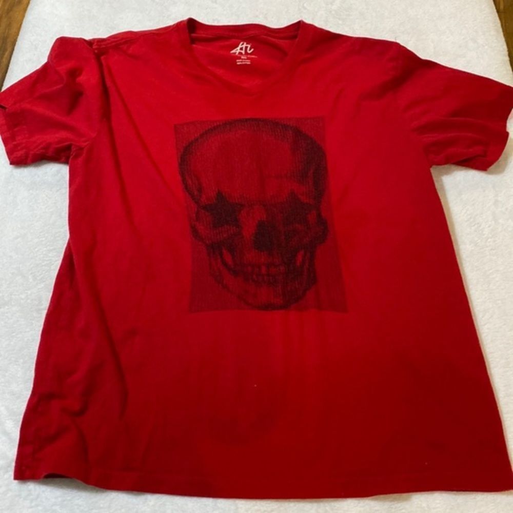 AUTHENTIC Icon tee